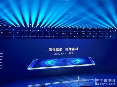 11月新機(jī)潮來襲 堅(jiān)果Pro2與一加5T領(lǐng)銜，科技界競(jìng)爭(zhēng)再升溫